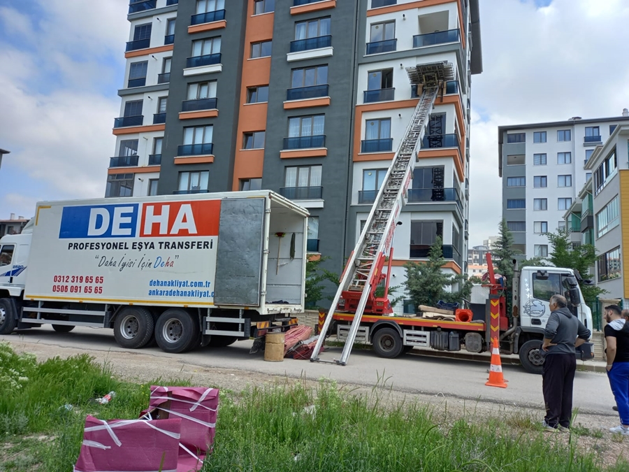 Antalya Asansörlü Ev Eşyası Taşıma Hizmeti